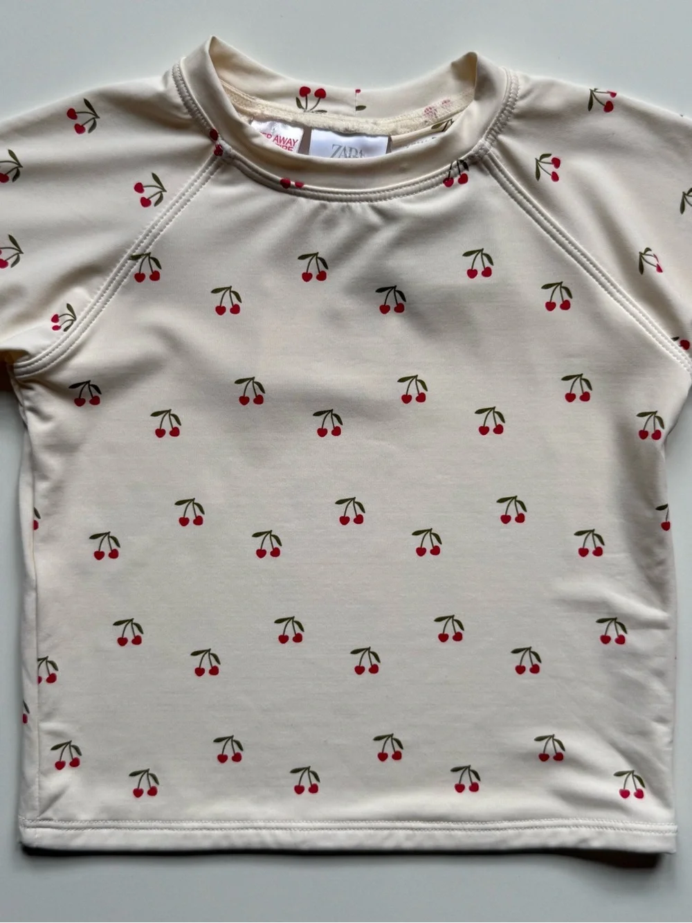 Zara Girls Long-Sleeve Rashguard Swim Top with Cherry Print, Ivory (Ecru) - 2Y